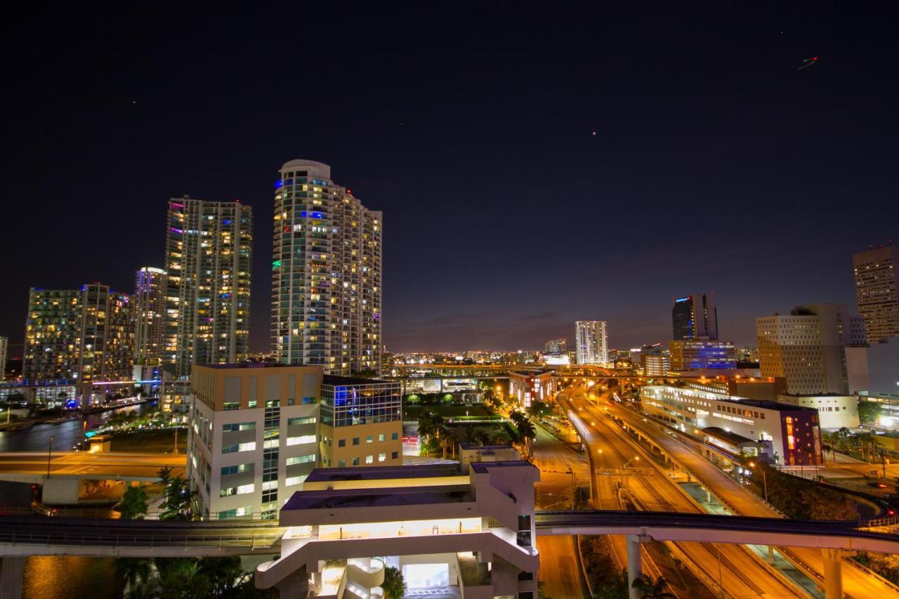 Comfort Inn & Suites Downtown Brickell-Port Of Майами Экстерьер фото